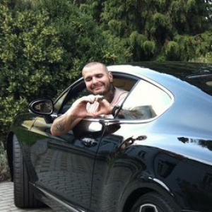 Aké bolo prvé auto, ktoré si Rytmus kúpil?