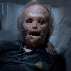 Ktorý herec bol na nespoznanie ako Mason Verger v Hannibalovi?