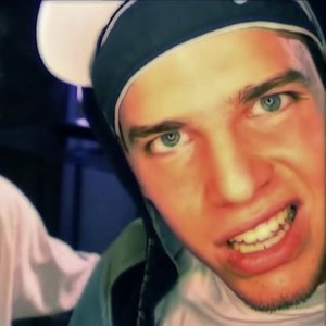 Kto moderoval Deka Hity, keď v telke rotoval videoklip Dáva mi?