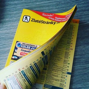 Telefónny zoznam do koša na papier?