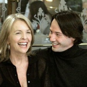 Aký názov nesie film, v ktorom jeho postava randila s Diane Keaton?