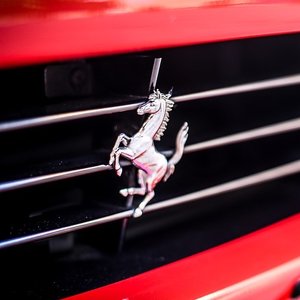 Ktorá z týchto automobiliek nebola založená v Taliansku?