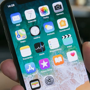 Ktorá z týchto aplikácii nie je od Apple?